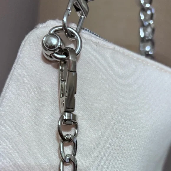 Dior Pink Chain Shoulder Bag - Picture 3 of 12